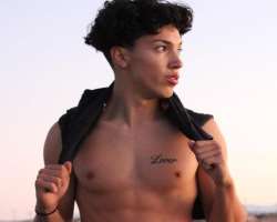 Meza is a tattoo lover and also engraved one on his chest.
